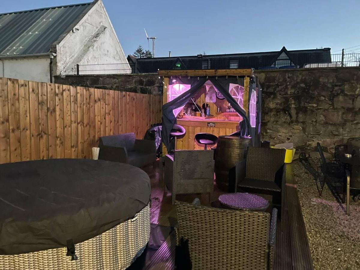 Rural Chapel Cottage Near Airport Bar & Hot Tub Aberdeen Exterior photo